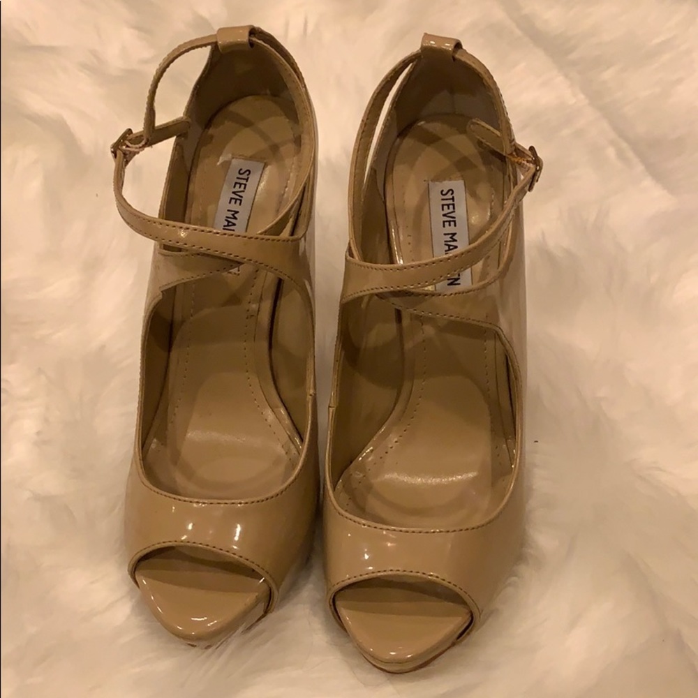 Steven Madden Peep Toe Pumps
